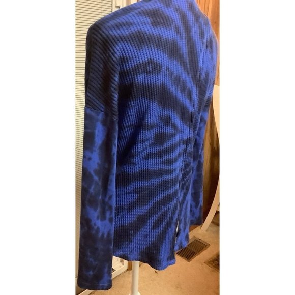 RED HAUTE Blue Waffle Knit Back Slit Top NWT - Picture 7 of 8
